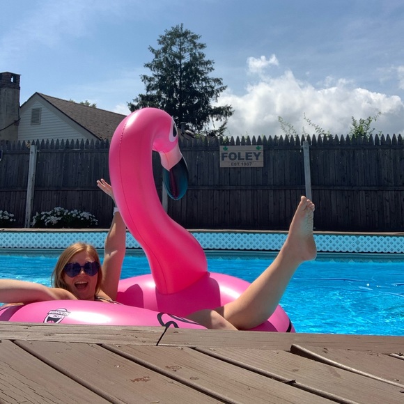 Meet your Posher, Erin - Picture 1 of 1